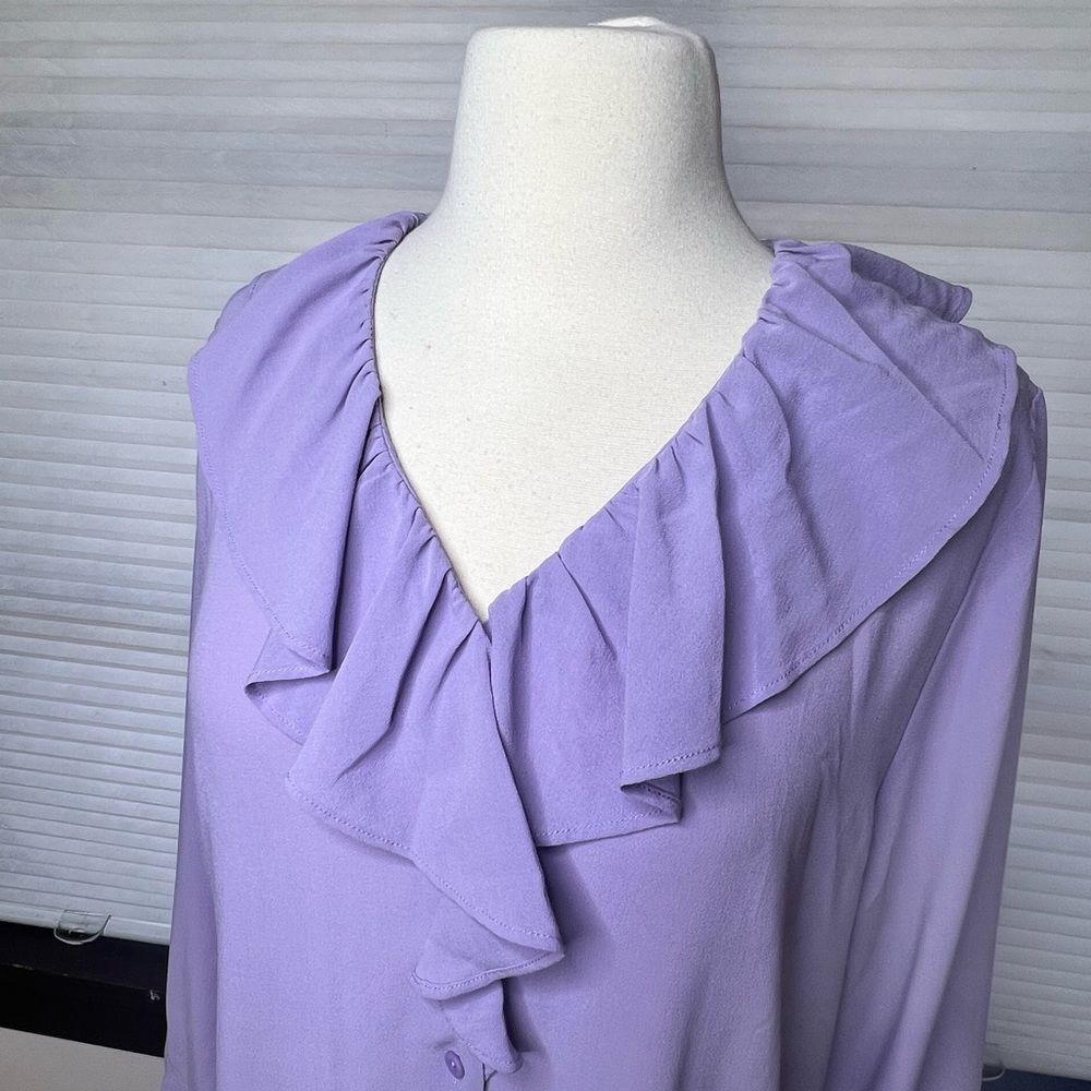 Uniqlo Ruffled Button Up Blouse - Picture 2 of 6